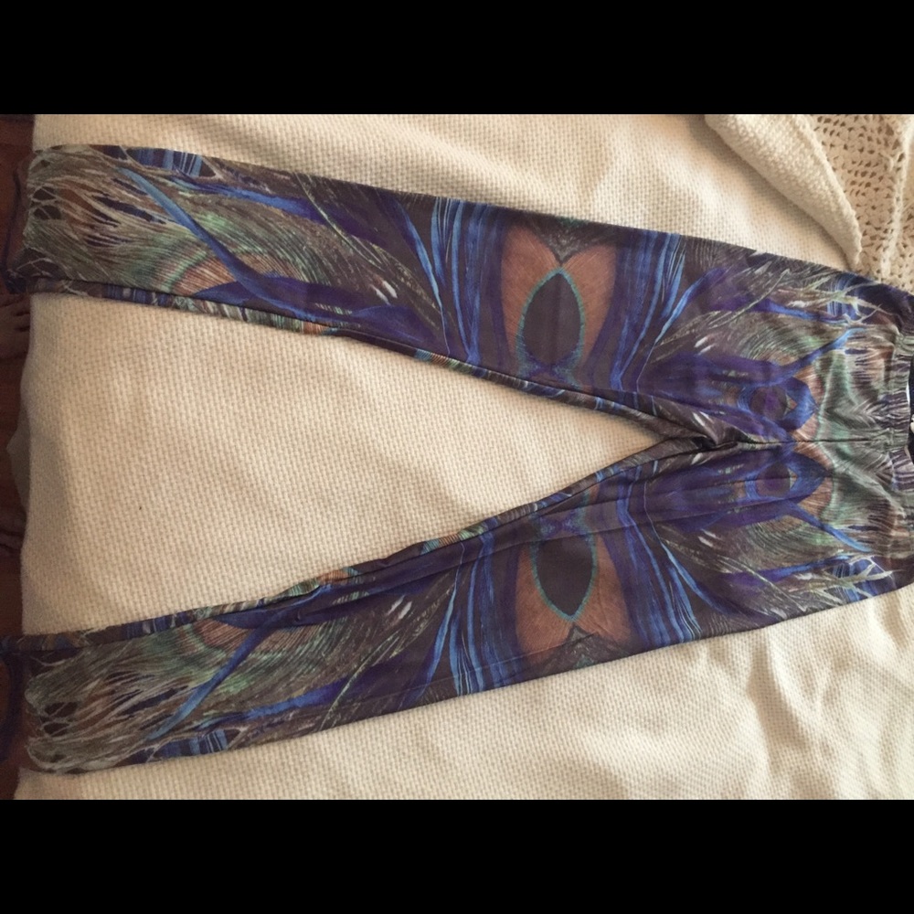 BNWT peacock print leggings